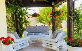 Chanel Garden Relaxation Home